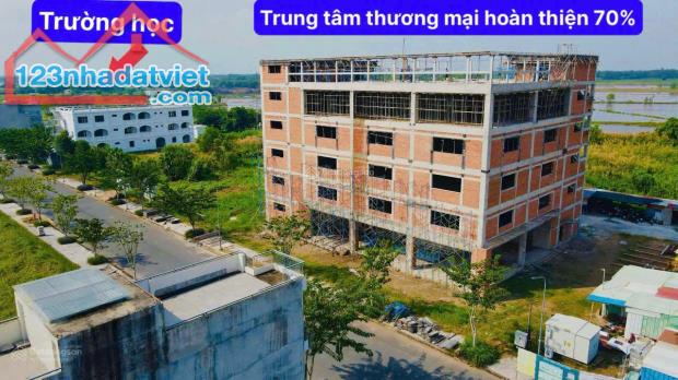 Tôi chính chủ bán lô góc 2 mặt tiền 200m2 (10 x 20) giá 1.1 tỷ tại Hưng Long Residence - 2