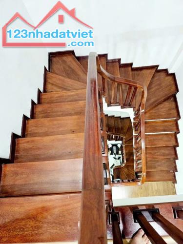 Bán nhà mặt phố Hạ Đình, DT 70m2, MT 4m, 2 thoáng, kinh doanh sầm uất. Giá 14.5 tỷ có TL - 4