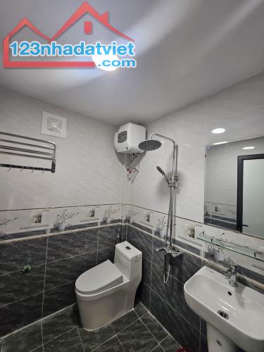 Bán nhà mặt ngõ Hoàng Hoa Thám 37m2 4T MT 33m 6.15tỷ Ba Đình - 2