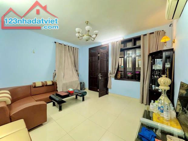 BÁN NHÀ LẠC LONG QUÂN CẦU GIẤY MẶT NGÕ LÔ GÓC Ô TÔ TRÁNH GẦN 80M2 10,9 TỶ - 2