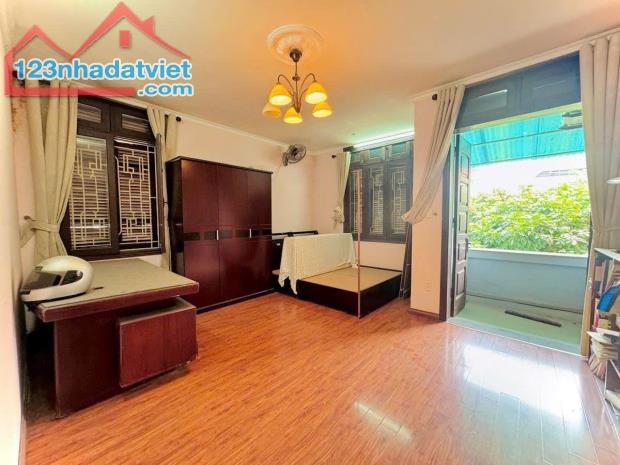 BÁN NHÀ LẠC LONG QUÂN CẦU GIẤY MẶT NGÕ LÔ GÓC Ô TÔ TRÁNH GẦN 80M2 10,9 TỶ - 3