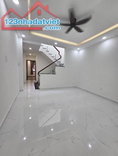 Bán gấp nhà mới về ở ngay, KDC Nam Long, 80m2 chỉ hơn 9 tỷ - 2