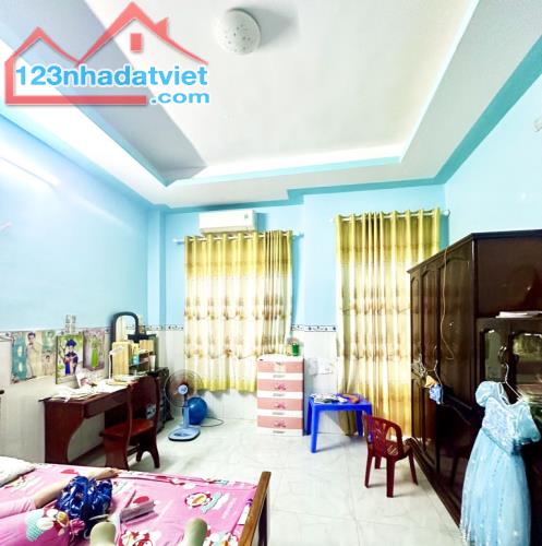 Nhà Đẹp HXH 6m, 4 tầng đúc, Lạc Long Quân, Tân Bình, 4.2x16m, 67m2, nhỉnh 8 tỷ TL - 2