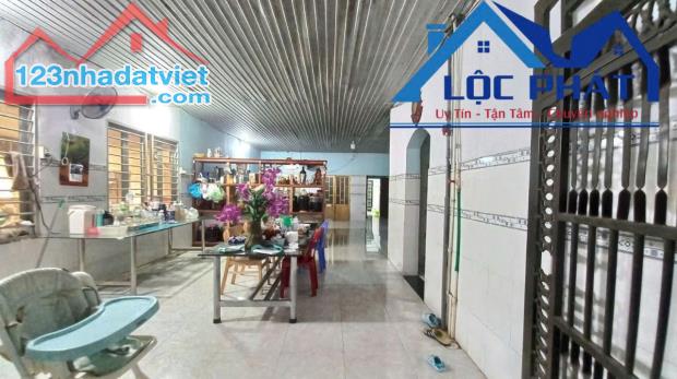 Bán nhà xưởng tại An Viễn Trãng Bom 8.500 m2 chỉ 38 tỷ - 1