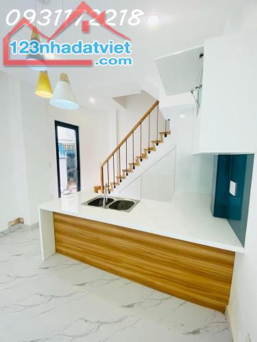 Nhà hẻm 555 Ba Đình 69m2, 3 tầng, chỉ 3 tỷ 9 - 1