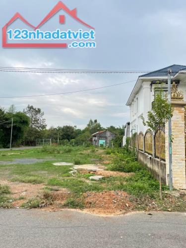 Bán đất 200m2, Giá F0 Ngay Ủy Ban Xã Thạnh Phú Vĩnh Cửu view đẹp!