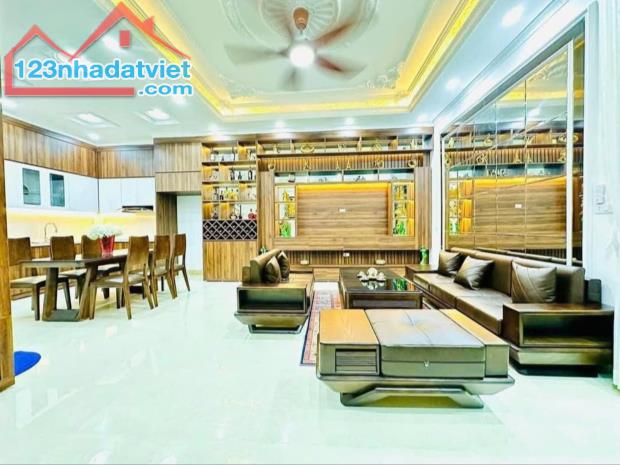 🏠 NHÀ Ô CÁCH, ĐỨC GIANG, LONG BIÊN - 40M² - GIÁ SỐC CHỈ 4.68 🧄💥