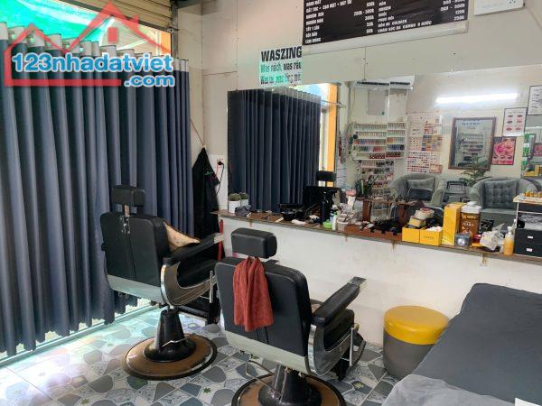 Nhà Bè ! Sang Salon Tóc Mới , MB thuê chỉ có 6 tr/ tháng , MT Đường Số 5 ( KDC Nam - 4