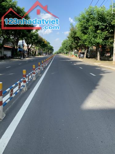 Bán đất mặt tiền Huỳnh văn Nghệ, Phường Bửu Long. 6,3x20m 135m. Giá chỉ 5.5 tỷ