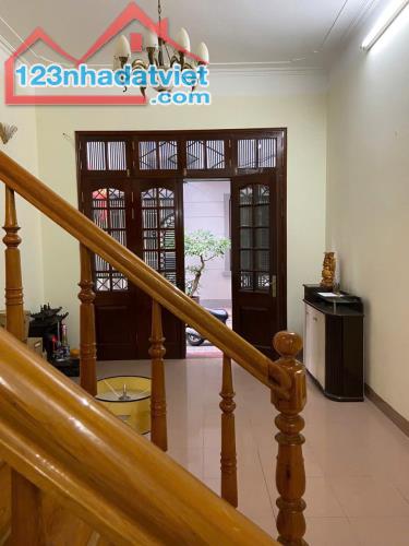 Cho thuê nhà 5 tầng Tập thể Tổng công ty Hóa chất, ngõ 34, Phố Nghĩa Đô, Cầu Giấy, Hà Nội - 4