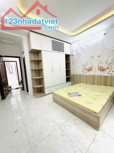 🏡 Bán Gấp Nhà 4 Phòng Ngủ, 6.3 Tỷ, Hẻm Xe Hơi Lê Văn Quới - Xem Ngay! - 3