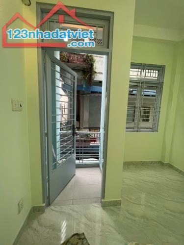 Sắp xuất cảnh, bán gấp nhà đep, 2 mặt tiền hẻm Nguyễn Trọng Tuyển-Tân Bình, 3 tầng, 4.4 tỷ - 1
