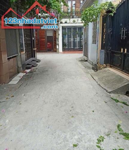 SIÊU RẺ-NHÀ TRUNG KÍNH-KINH DOANH-78M2-6T-GIÁ 187TR/M2 - 1