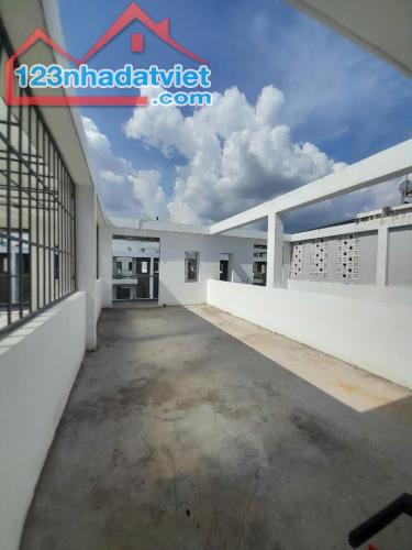 BÁN GẤP MT KHU TÊN LỬA 4 TẦNG 80M2 FULL NỘI THẤT GIÁ CHỈ 9,.8 TỶ - 4