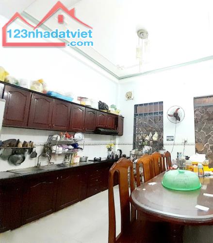 Nhà nguyên căn 60m2 HẺM XE HƠI 6M, Đường Dương Văn Dương, P. Tân Quý, Tân Phú. - 2