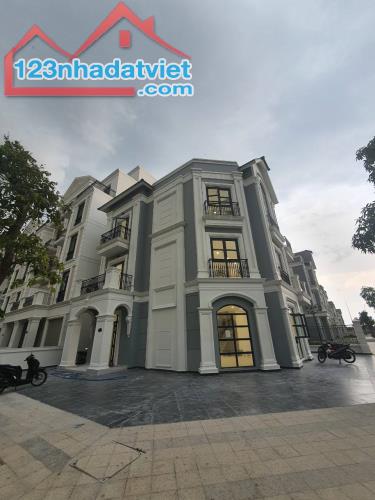 Cập nhật giỏ hàng tháng 11 nhà phố vinhomes grand park - 2