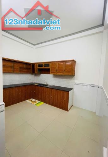 liên khu 2-10, mặt tiền kh doanh 52m2, 3 tầng, 4 phòng, giá thương lượng - 3