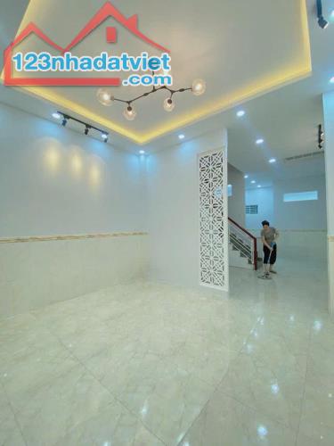 HẺM BA GÁC THÔNG - NHÀ KIÊN CỐ 40M2 - NGAY SÁT LÊ ĐẠI HÀNH QUẬN 10 - 3