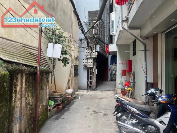 🏠 Bán Nhà Chùa Láng, Cấp 4, Đất 55m², Giá 5x Tỷ - Phù Hợp Xây Chung Cư Mini - 1