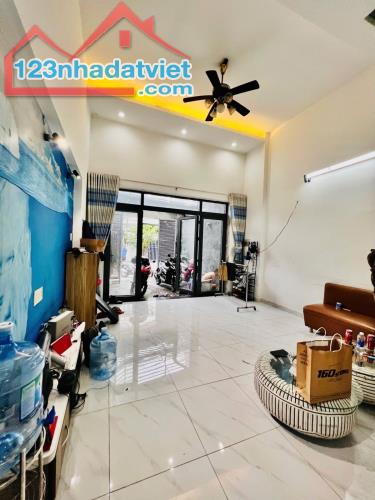 ✅ HẺM 3M NGUYỄN OANH, P.17 GV 🏤 DT 40m2. Đúc thật Trệt 1 lầu btct