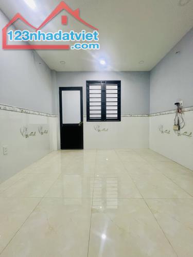 Bán nhà Khu Bắc Hải Quận 10, 42m2 HXH 3 tầng chỉ 5.6 tỷ. - 2