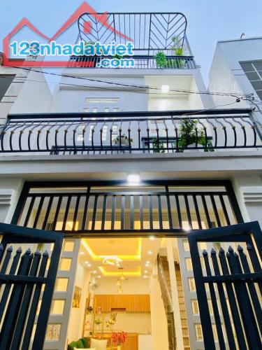 💥QUANG TRUNG - P10 - GÒ VẤP - CHỈ: 4.55 TỶ - 42m2 - 3 TẦNG SÂN THƯỢNG - SỔ ĐẸP KO LỖI