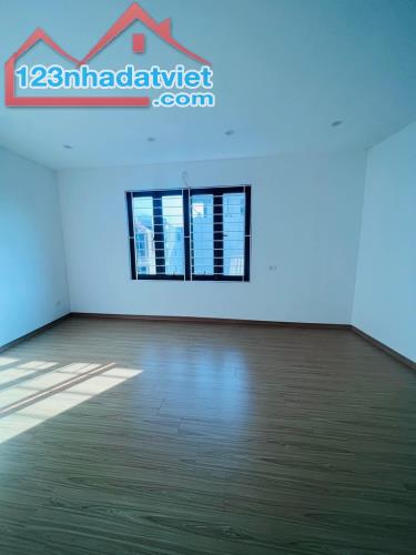 NHÀ ĐẸP,VIEW HỒ N.CHÍNH, N.521TRƯƠNG ĐỊNH DT30MX5T GIÁ 5.5 TỶ - 2