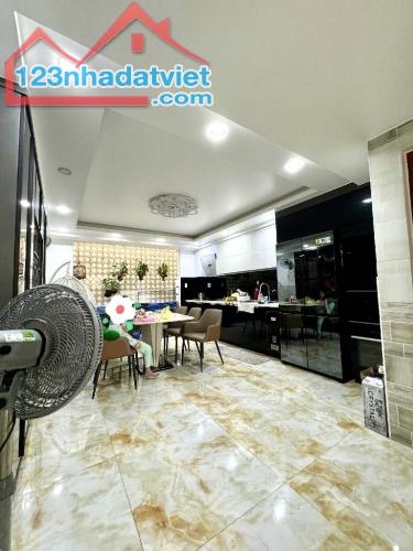 Bán nhà quận 10,4 tầng,73m2,HXT,gần Vạn Hạnh Mall Sư Vạn Hạnh,Ở/KD Thẩm mỹ viện,22.6 TỶ - 2