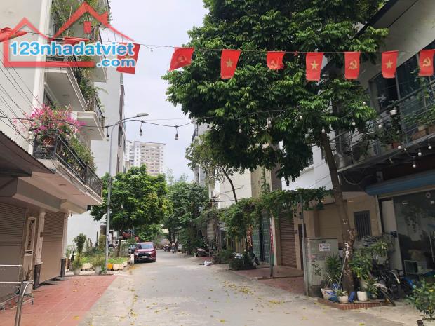 BÁN ĐẤT PHÂN LÔ VĂN KHÊ, HÀ ĐÔNG 2 LÔ LIỀN NHAU – XÂY TÒA NHÀ ĐẸP