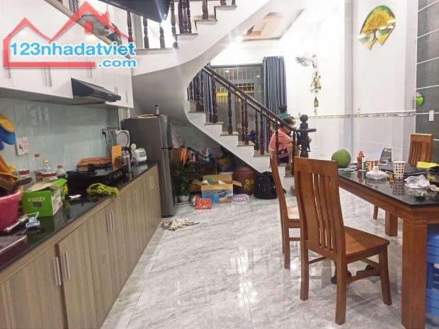 BÁN NHÀ RIÊNG TÂN THỚI HIỆP QUẬN 12, DT 60M 2T 2PN NHỈNH 3 TỶ - 3