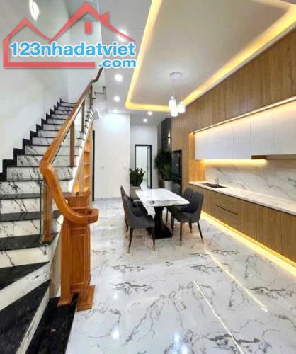 💥Nhà 2 Mê,Mới TC 5*25m,Nguyễn Đình Hoàng(hẻm 18 Giải Phóng Cũ),gần Hoàng Việt,gần Hà Huy - 3