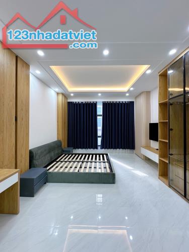 BÁN GẤP - MẶT TIỀN KINH DOANH - Kế Q.1 - 70M2 ( 4.5 x 15 ) - 12.8 Tỷ ( TL ) - 1