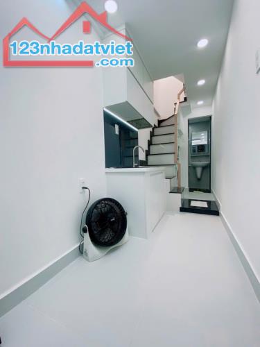 ⚜️⚜️BÁN NHÀ DƯỚI 2 TỶ HUỲNH VĂN BÁNH, PHÚ NHUẬN, DTSD 23M2, 3 TẦNG, HCĐ⚜️⚜️ - 2