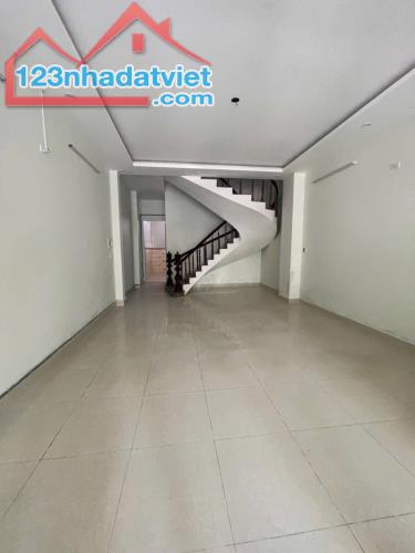 SIÊU PHẨM _Bán nhà 3 tầng x 100m2 MT Nguyễn Thông,Sát cầu Rồng,vị trí đắc địa,Sơn Trà_10Ti