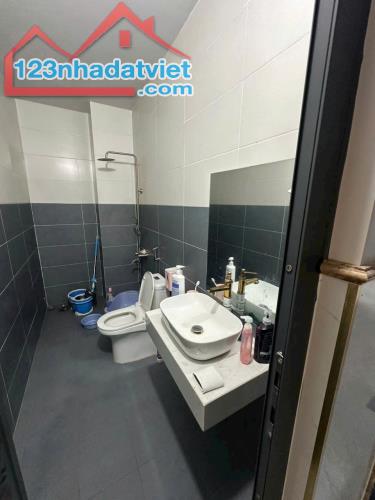 Bán Nhà 1 trệt 1 lầu 105m2, Khu cư xá Phúc Hải, phường Tân Phong. - 4