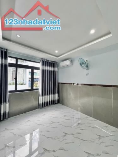 DUY NHẤT 1 CĂN - TRUNG TÂM QUẬN 3 - NGUYỄN ĐÌNH CHIỂU - HẺM XE HƠI - 4 TẦNG - 8 TỶ - 4