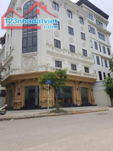 BÁN NHÀ, HOÀNG QUỐC VIỆT, PHÂN LÔ 3 THOÁNG, 3 VỈA HÈ, KINH DOANH, VP, 62M2, MT 19M, GIÁ