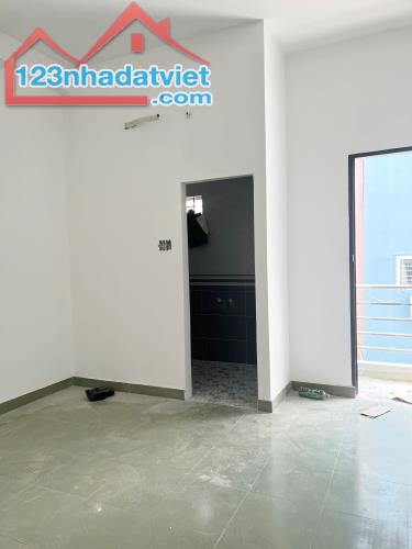 Nhà mới 4 tầng (4x20m) hẻm thông đường Bùi Minh Trực P5Q8. Giá 6,9 tỷ TL - 4