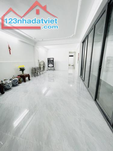 BÁN GẤP - MẶT TIỀN KINH DOANH - Kế Q.1 - 78M2 - 12.6 Tỷ ( TL ) - 2