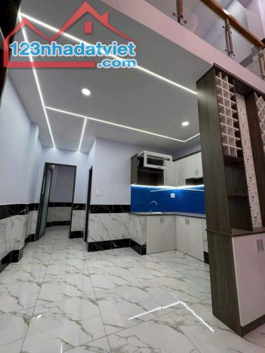 Bán căn nhà 1 trệt 1 gác đúc. DT 62m2 ở Hóc môn giá 720 triệu. - 3