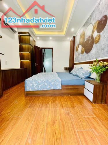 Bán nhà đẹp phố Hoàng Hoa Thám 35m2 5tầng mặt tiền 3.5m hơn 6tỷ Ba Đình - 1