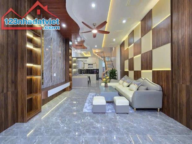 Vị Trí Đẹp , Giao Thông Thuận Tiện – 50m2 – Oto Trước Cửa ngay Đại Thành .10p ra ĐL Thăng - 2