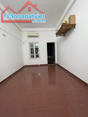 Siêu Phẩm! Trại Cá, 15m ra Oto,Ngõ 3 gác,DT:28 m2 x 4Tầng,Giá: 5.5 tỷ Hai Bà Trưng - 3