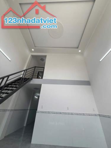 BÁN NHÀ LINH XUÂN THỦ ĐỨC, DT 60m2, NGANG 5M - 2 PHÒNG NGỦ, GIÁ 3,95 TỶ còn thương lượng. - 1