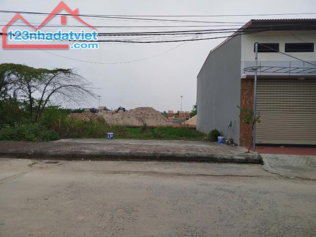 Bán đất Đấu Gía Đồng Phung, xã Thượng Mỗ, huyện Đan Phượng.70m2, kinh doanh. Giá đầu tư.