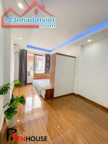 Bán nhà Xuân Thuỷ 63m2, 5 tầng, 10.8 Tỷ - 4