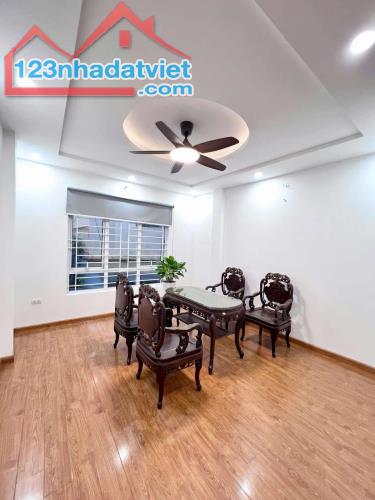 Sốc!!! Nhà Lê Trọng Tấn Thanh Xuân 40m2, 5T, ô tô tránh, lô góc, dân trí cao, QH chuẩn chỉ - 2