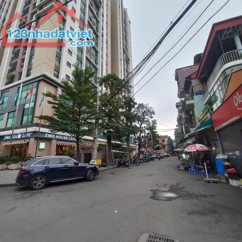 Nhà Riêng Ngõ 42 Triều Khúc Thanh Xuân dt 53m 4 tầng 6 ngủ Ngay canh ĐHGTVT -Chân tòa cc