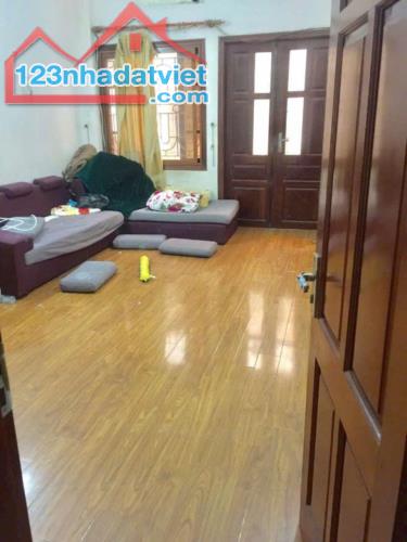 Nhà Riêng Ngõ 42 Triều Khúc Thanh Xuân dt 53m 4 tầng 6 ngủ Ngay canh ĐHGTVT -Chân tòa cc - 2