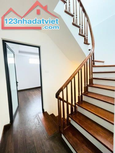 Bán nhà BÙI XƯƠNG TRẠCH, DT gần 40m2, 4 tầng, vị trí đẹp cách ô tô 20m, nhà đẹp đón tết - 1